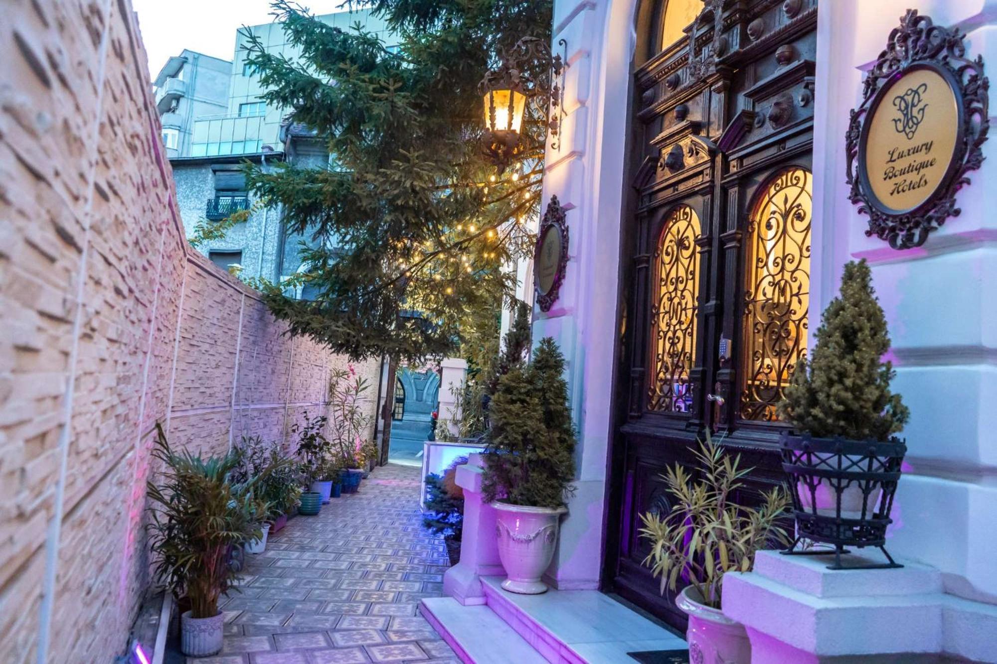 Conacul Coroanei Luxury Boutique Hotel บูคาเรสต์ ภายนอก รูปภาพ