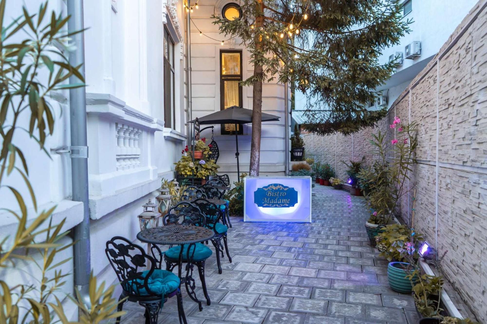 Conacul Coroanei Luxury Boutique Hotel บูคาเรสต์ ภายนอก รูปภาพ