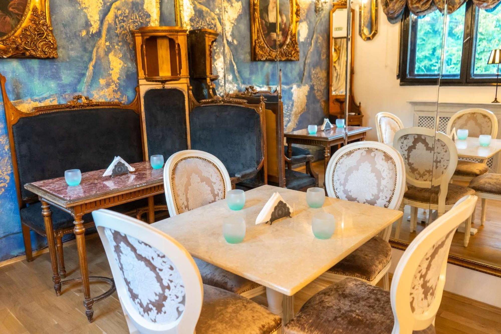 Conacul Coroanei Luxury Boutique Hotel บูคาเรสต์ ภายนอก รูปภาพ