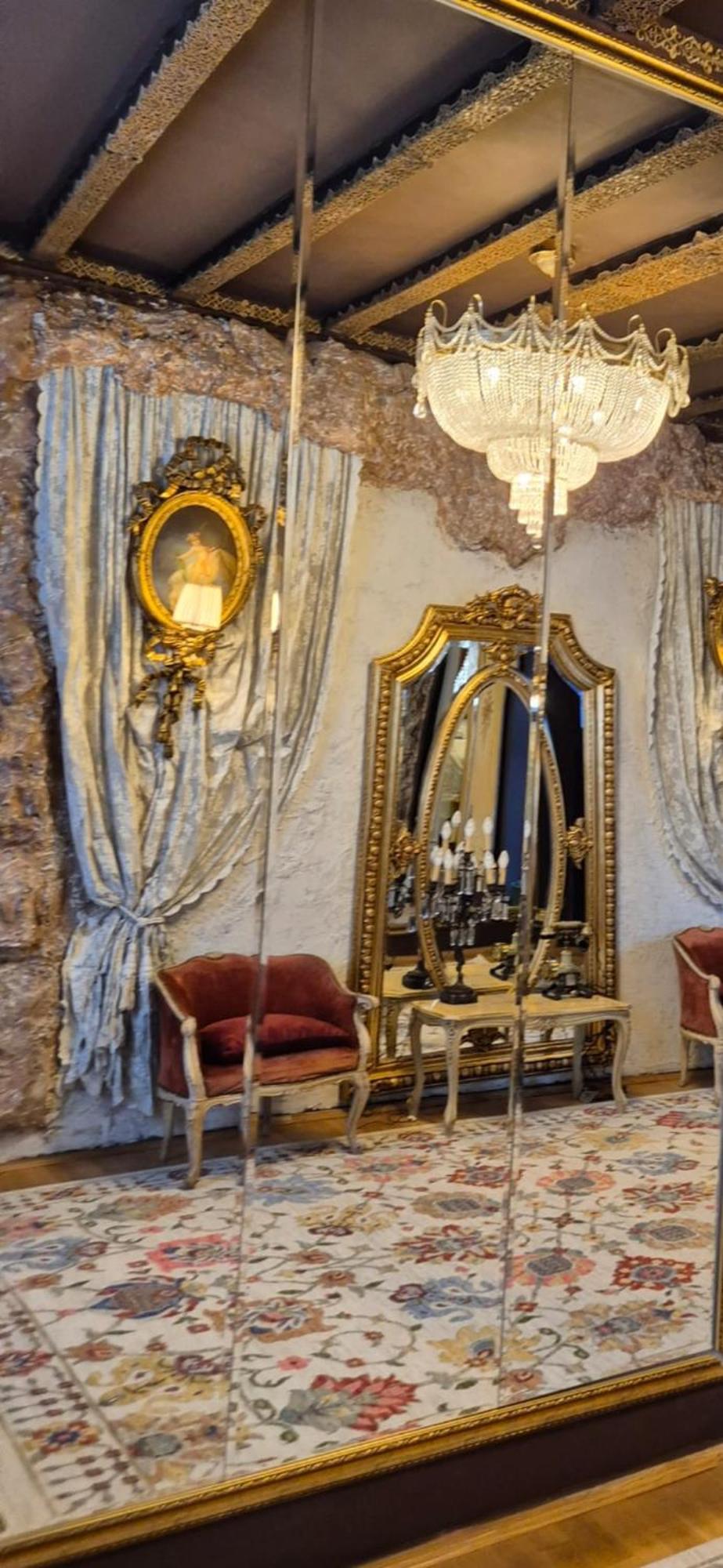 Conacul Coroanei Luxury Boutique Hotel บูคาเรสต์ ภายนอก รูปภาพ